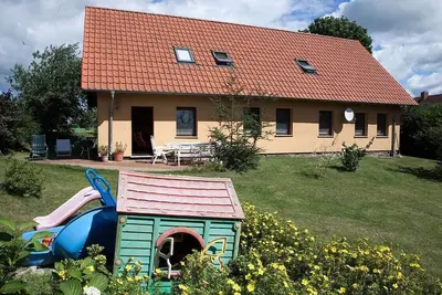 Image de Großzügiges Ferienhaus mit Garten und Grillplatz für Familien-inselurlaub