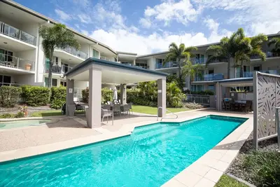 Resort-style oasis, 2 minutes from the beach!