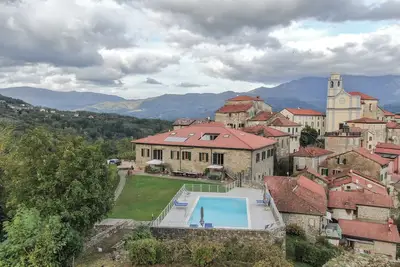 Image de A private oasis in a medieval Tuscan village near Cinque Terre\n\n\n\n