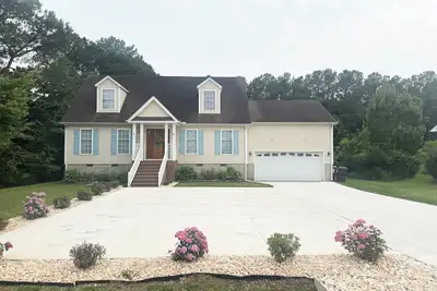 Image de Cottage on Snug Harbor, minutes from O. C. beaches, Berlin, and Assateague.