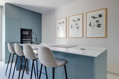 Image de Chic Penthouse Steps from the Promenade