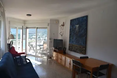 Image de 50 meters from the beach, excellent views in a peaceful and quiet setting.