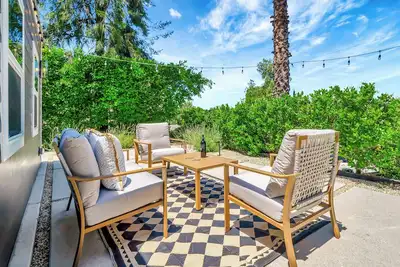 Image de Charming 1br House W/ Yard & Fire Pit in Prime Location!