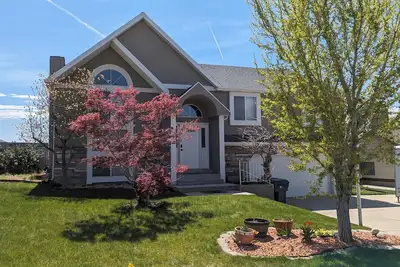 Image de Nature's Playground for All Seasons. Near World Class Ski Resorts & Golf Courses