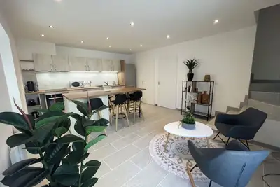 Image de Charmante maison de rue entièrement rénovée et équipée