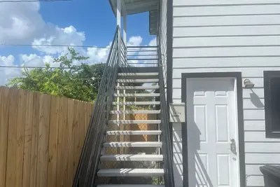 Image de Charming 2-bedroom apartment with WiFi, Ac in enchanting Houston.