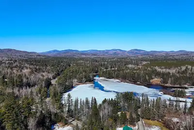 Image de Buck's Den - Snowmobile Trails, Trailer Parking, Near hiking, golfing, Sugarloaf