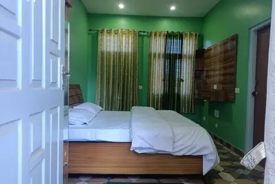 Image de Delightful 4-bedroom house in Ramgarh with Orchard, green forest & Himalyan view