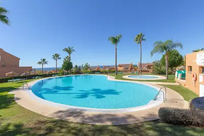 Image de Los Lagos - Cosy flat with sea views, shared swimming pool and free Wifi