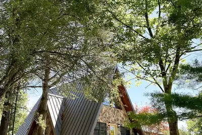 Image de Secluded A-Frame on 22 Acres near Athens