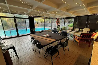 Image de Spacious 5 bedroom Retreat with Pool & Tennis Court Near Ks State Fair