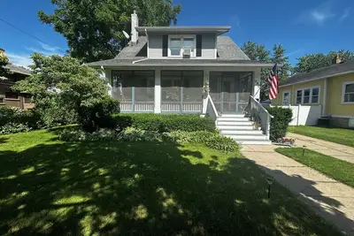 Image de Charming, comfortable home in the heart of Oshkosh, Wi for Eaa Week