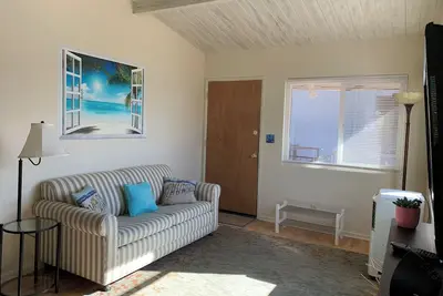 Image de Surfer’s hideaway, 1 block to Oceanside beach & strand