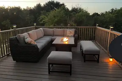 Image de Resort Style Home in enchanting Houston neighborhood