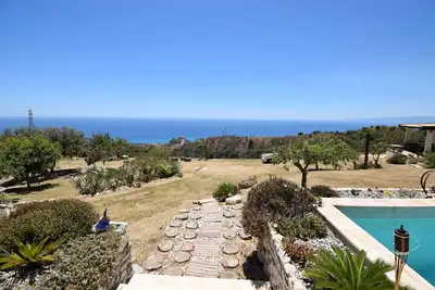 Image de Maison de vacances privée avec Wifi, piscine privée, climatisation, Tv, patio, vue panoramique