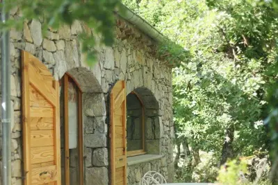 Image de Hébergement en pleine nature & piscine (2 à 6 p. )