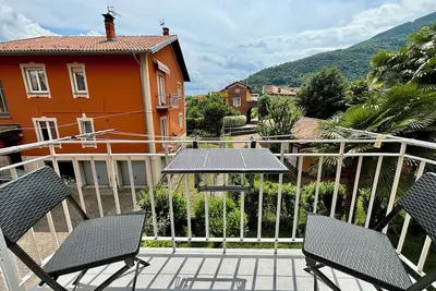 Image de 4½-room corner apartment with 2 balconies and communal garden
