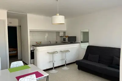 Image de T2 climatisé en front de mer avec parking