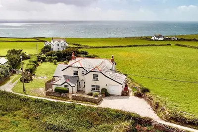 Image de Cornwall Beach Cottage for 8 guests