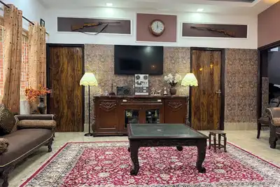 Image de Five Star Hotel feel- Luxurious bungalow with Huge American style kitchen