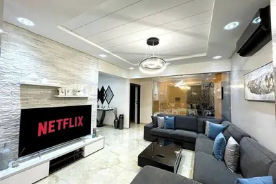 Image de Luxurious & Modern Central Apartment With Hot Tub & Terrace