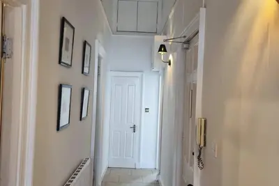 3 Bedroom Geogian apartment in the Heart of Edinburgh\n