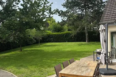 Image de Maison 250 m² rénovée avec goût! Posez vos valises, idéal en famille