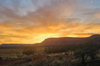 Image de Charming 3-bedroom house on 5 beautiful acres in Kanab w/ outdoor firepit, Zions