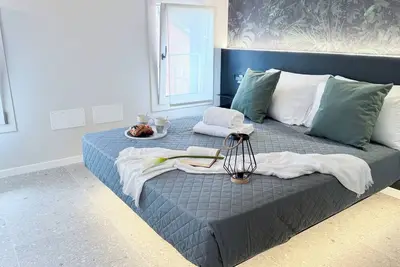 Image de Graceful Apartments - Hell Apartment