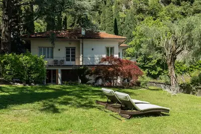 Image de Villa Helios - Six Chambres Villa, Couchages 12