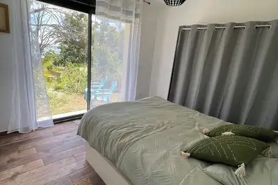 Image de Gîte de qualité  au coeur de la nature avec départ d un sentier de randonnee