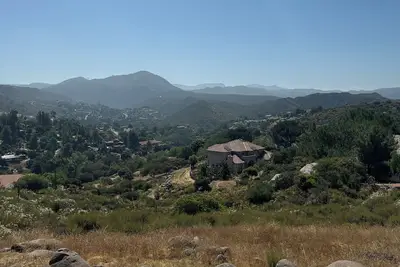 Image de Charming 3-bedroom house in welcoming Alpine with Ac, WiFi