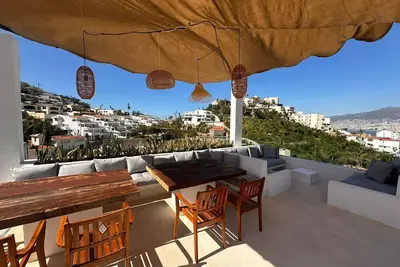 Image de Beautiful big house with spectacular view and 2 pools. Welcome!