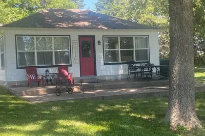 Image de Cozy cottage at the Marion County Lake with A/C