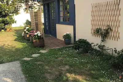 Image de Louons charmante annexe dans notre jardin, 200m plage, commerces, thalasso