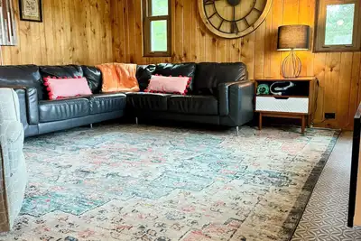 Image de Centrally located, updated 2-bedroom house with Ac and WiFi in adorable Sayner