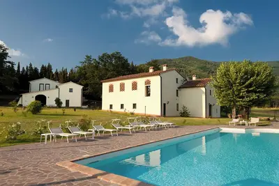 Image de 3-bedroom apartment in Tuscany, ancient farm, nature, swimming pool, 8 guests