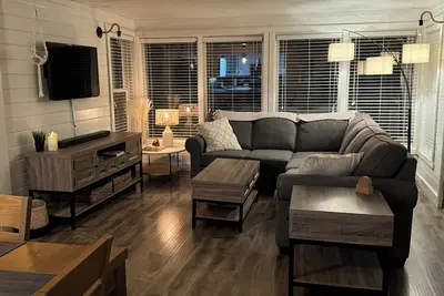 Image de Very cozy and spacious 4-season cottage with easy access to Ocean