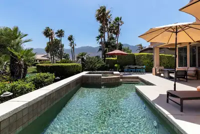 Image de Lakeview Villa with Private Pool, Spa, Pool Table in Desert Princess Resort