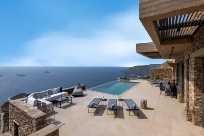 Image de Dazzling Andros Villa | Villa Mimosa | 5 Bedrooms | Saltwater Infinity Pool with Jacuzzi | Breathtaking Sea Views | Spacious Furnished Sun Terrace | Shaded Terrace with Outdoor Dining Area | Tinos, Gavrion