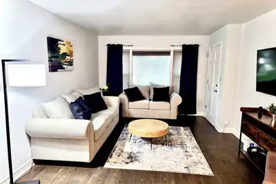 Image de Cozy 2-bedroom condo in pleasant Elm Grove with Ac, WiFi