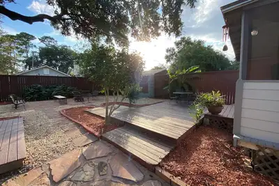 Image de Charming 3-bedroom Saint Street cottage with Ac and WiFi in Lafayette