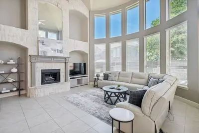 Image de Tch - Spacious 4bd/3. 5ba in Plano with Workspace