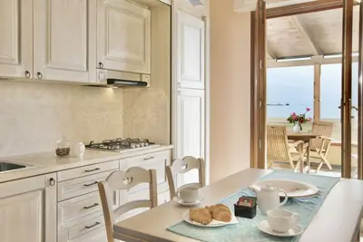 Lido Chelo Suite 3 beds sea view