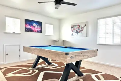 Image de 4-bedroom vacation home just 5 minutes to University of the Pacific