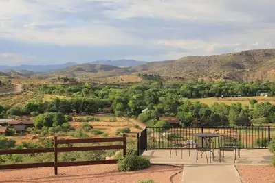 Image de Breathtaking view on the overlook! Fun+ R & R, 3br