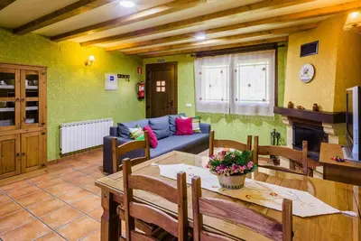 Image de Appartement 'Cuartal' avec vue sur les montagnes, piscine partagée et Wi-Fi
