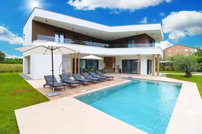 Image de House 2344/115310 (Istria - Sisan), 4000m from the beach