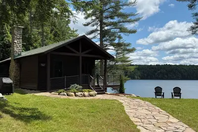 Image de Lakeside Cabin Retreat on Lake Clear