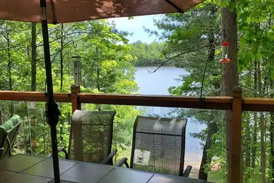 Image de Quite year-round getaway. Small quiet lake, Hot Tub, Sauna and WiFi